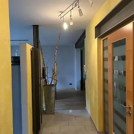 Schoene Mit Gartennutzung Appartement