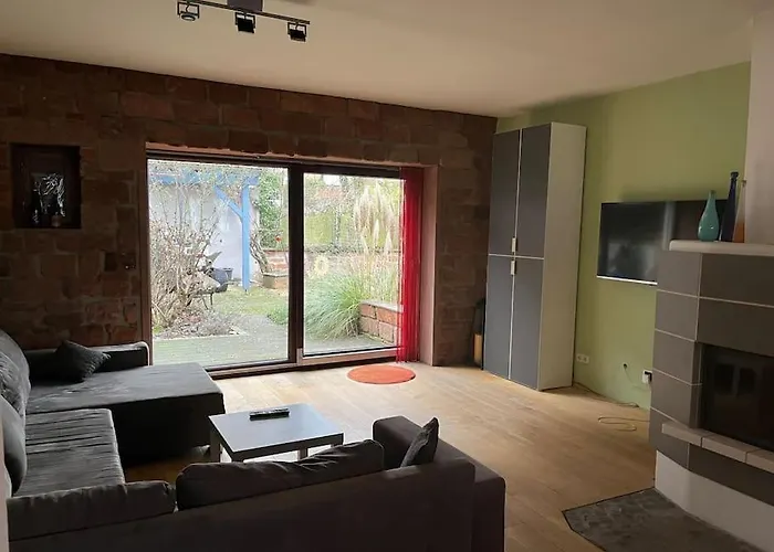 Schoene Mit Gartennutzung